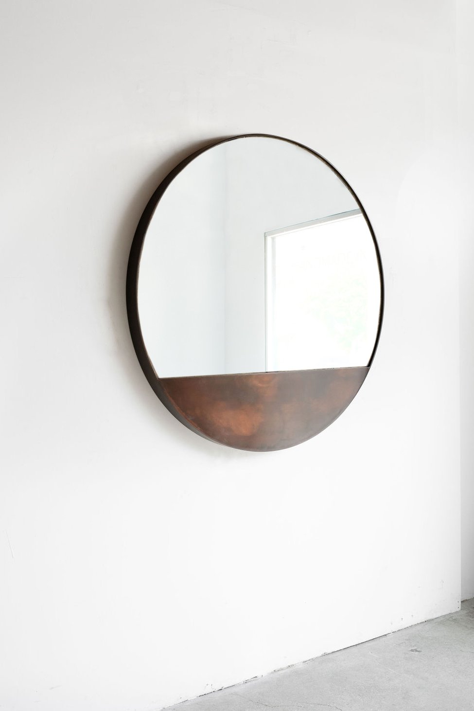 Bronz Mirror - Round