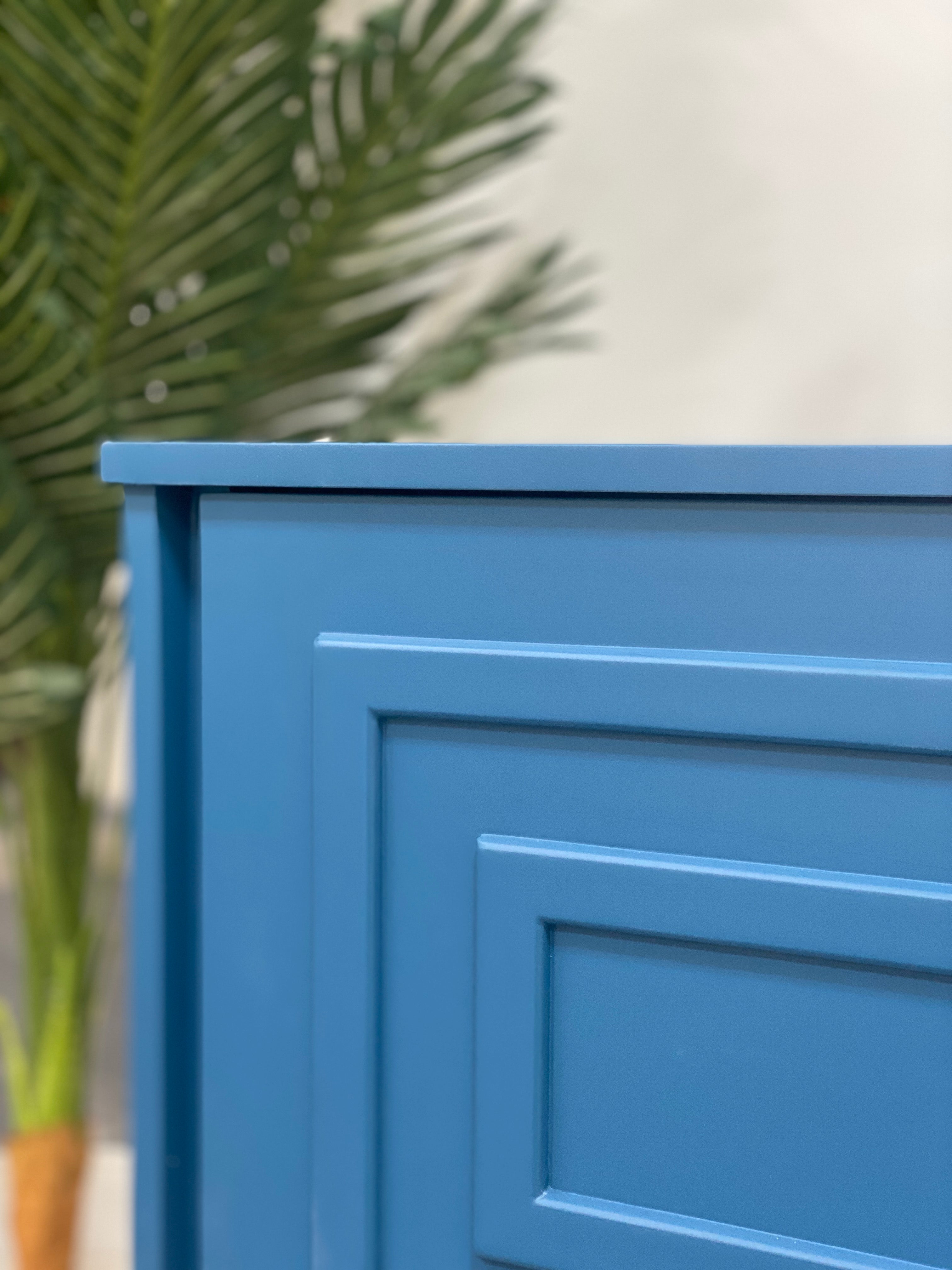 Line Cabinet - Summer Blue & Brass - colour close up