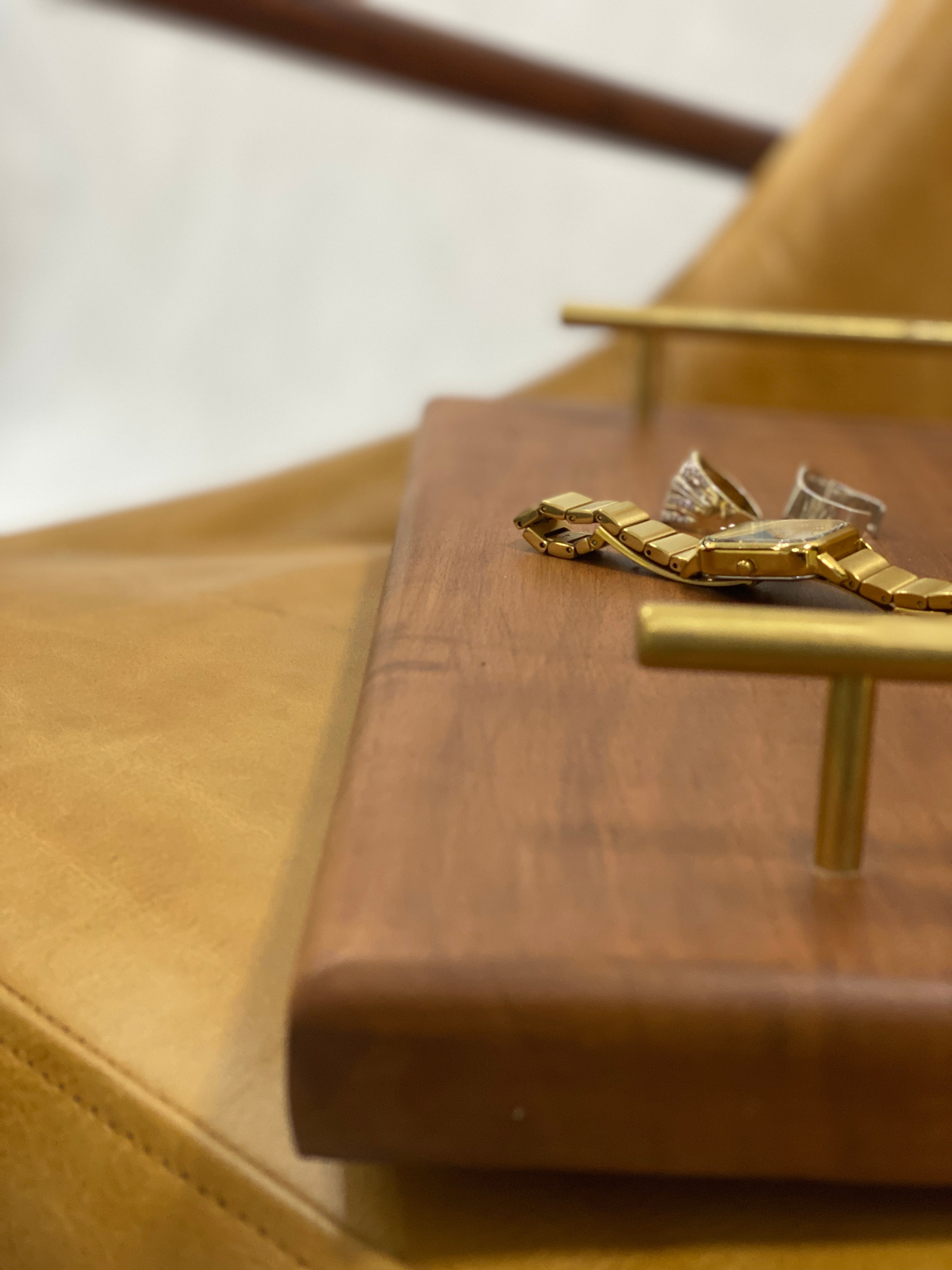 Wooden tray - Sheesham wood - Brass handles - Natashahomes - closeup